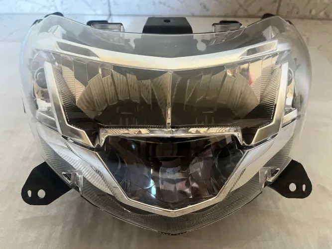 Farol dianteiro original - Yamaha Fluo 125 abs
