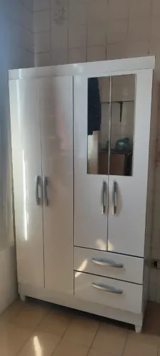 Guarda roupa solteiro 