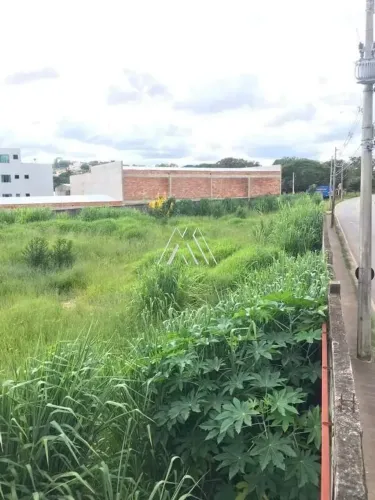 Vendo lote comercial em Itaúna com ótima localização!