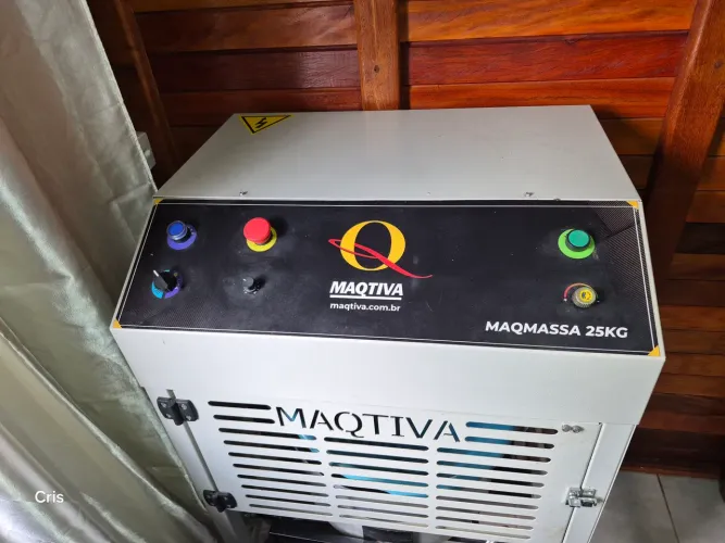 Masseira Maqmassa 25kg, Maqtiva, semi nova.