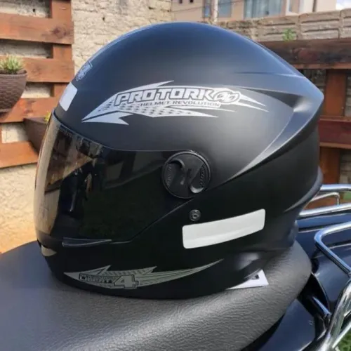 Capacete novo