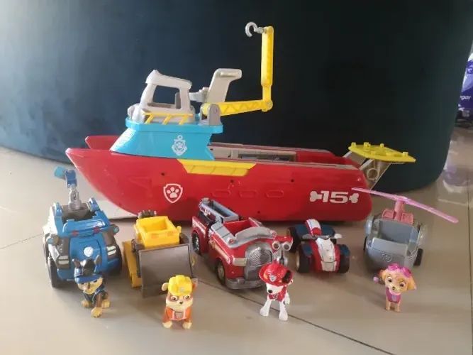 Navio Sea Patroller Patrulha Canina + veiculos e bonecos
