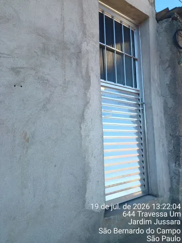 Casa simples em viela