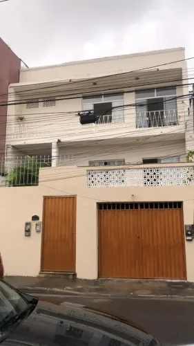 VENDO CASA EM MACAÚBAS