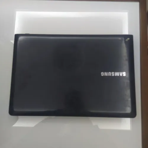 Notebook para peças ou concerto ( + carregador )
