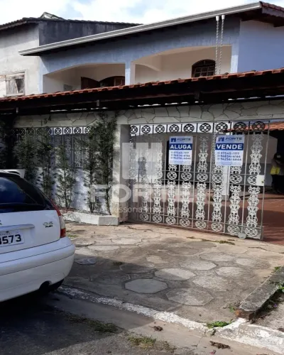 Vendo em POÁ, excelente sobrado no jardim Medina.