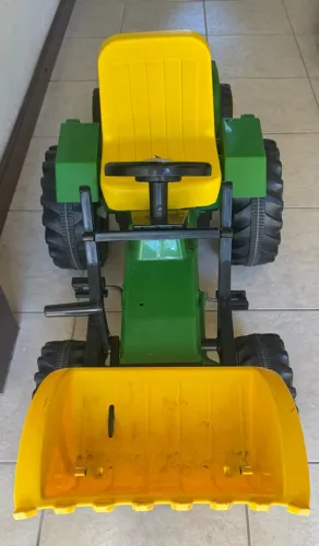 Tratorzinho de Pedal Pá e Caçamba Verde