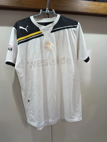 Camisa antiga do Yang Boys time suíço