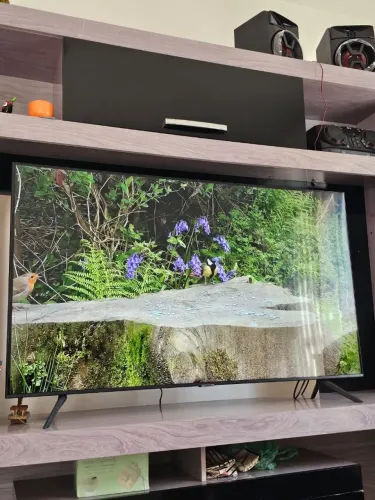 TV Samsung 55 polegadas, Crystal UHD 4K com controle remoto