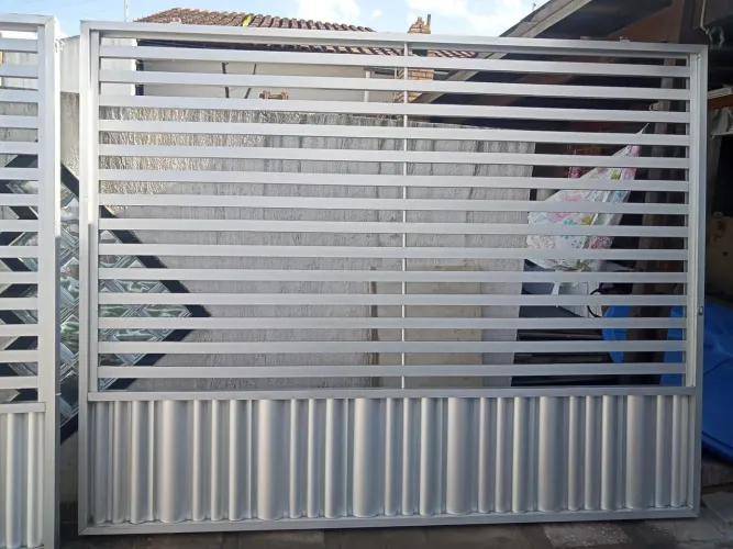 Portão de alumínio 