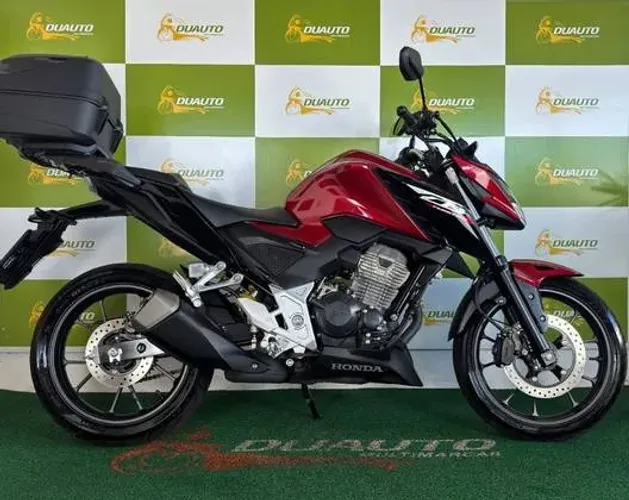 Honda Cb 300F ABS 2025 APENAS 1700KM JÁ POSSUI BAÚ