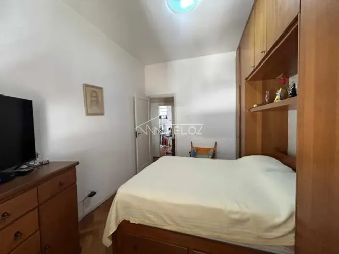 Apartamento - / Residencial / Catete