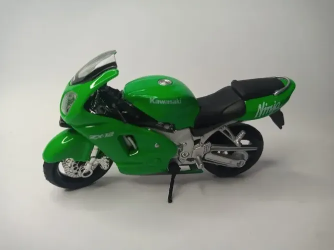 Miniatura Kawasaki Ninja Zx-12 Maisto 1/18