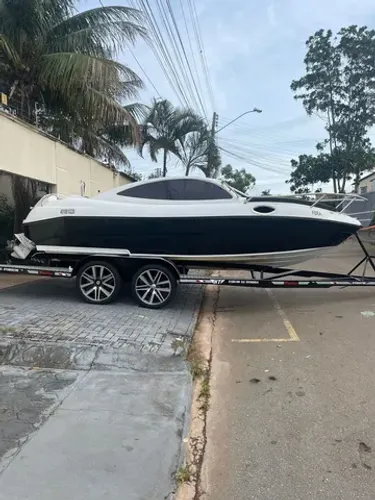Lancha com carreta, kit completo,Fs 210, 21 pés.