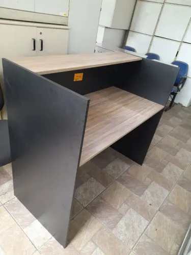 Balcão de atendimento 1,20x60,1,10 