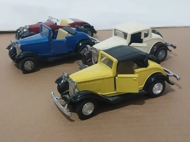 Lote 4 miniaturas FORD marca Yathmimg escala 1:36