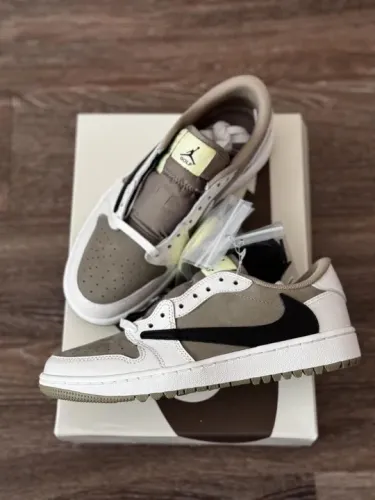 Air Jordan Low golf X Travis Scott "Neutral Oliveira"