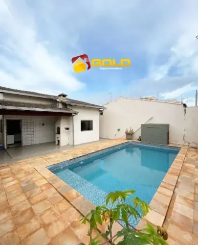 Casa para Venda em Uberlândia, Santa Mônica, 3 dormitórios, 1 suíte, 3 banheiros, 3 vagas