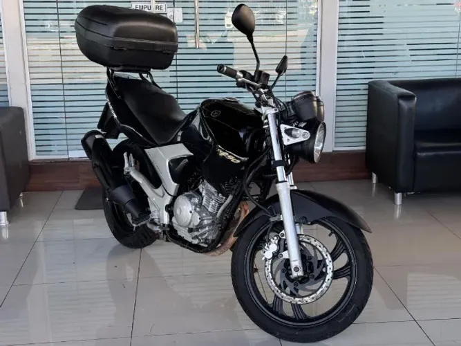 YAMAHA YS 250 FAZER 2010
