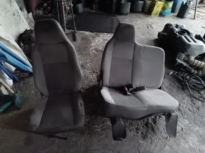 Bancos Com Detalhes Hyundai Hr 2.5 2019 2883 Preto