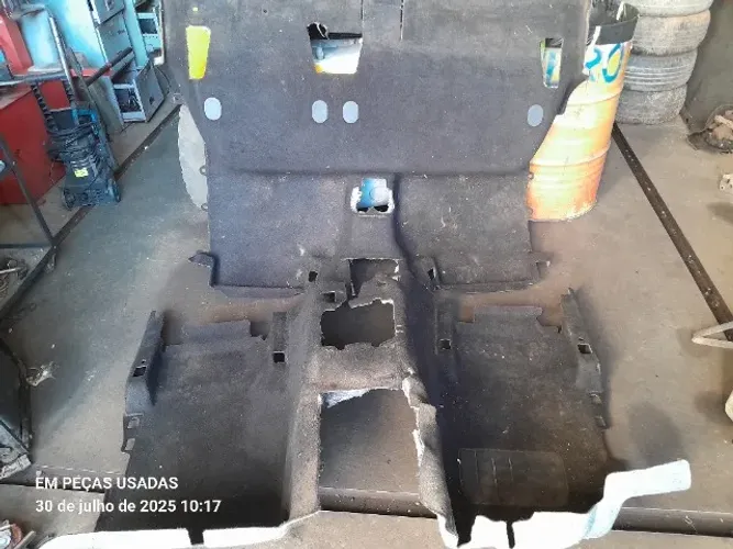 Carpete do assoalho VW Amarok 2014