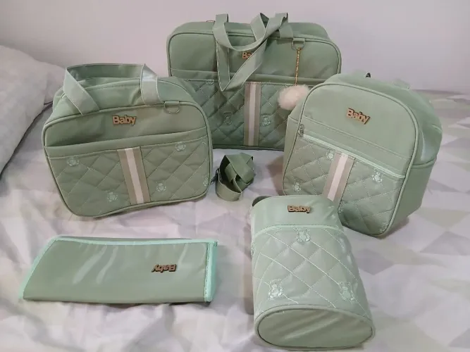 Kit bebê (Roupinhas, kit berço e bolsa de maternidade) R$ 800,00