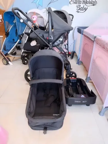 Kit completo, bebê conforto base e carrinho Moisés 