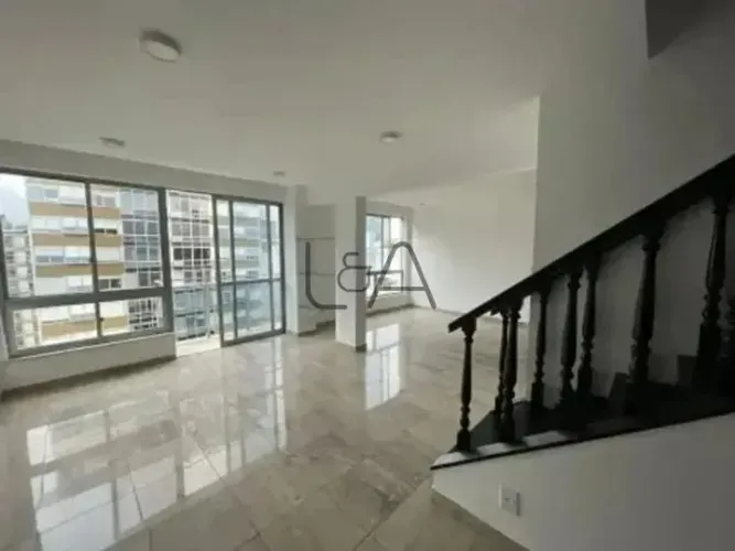Cobertura à Venda em Ipanema RJ - 245m², 3 Quartos, 1 Suíte