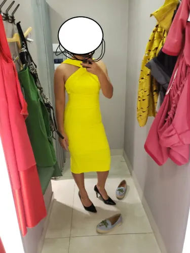 Vestido midi cor amarela da Zeno usado uma vez - Veste 40 e 42