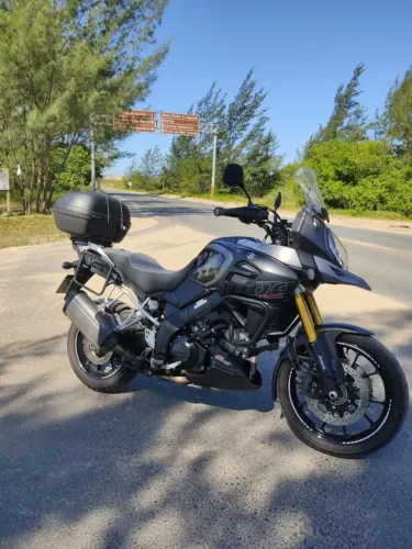 Suzuki Vstron 1000 moto linda super inteira