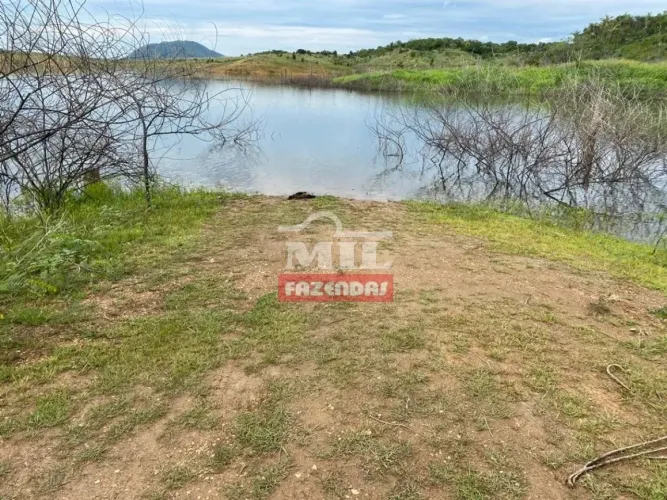 Chacaras 10.000 m2 serra da mesa Uruaçu - GO