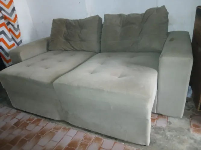 Sofá retrátil ? cinza