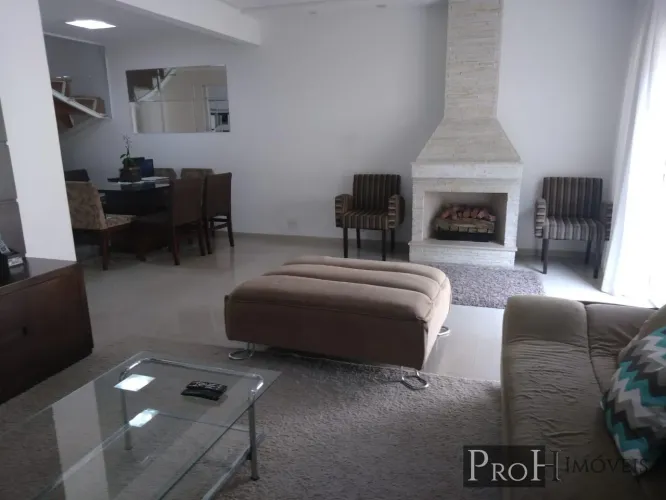 Casa em condomínio 230m² 3 dormitórios sendo 1 suíte e Lazer completo  R$ 2.350.000,00