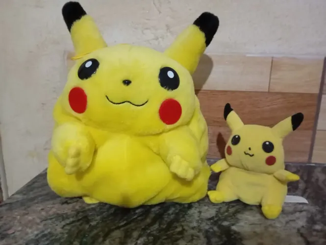Pelúcias Pikachu - Tamanhos Diferentes.