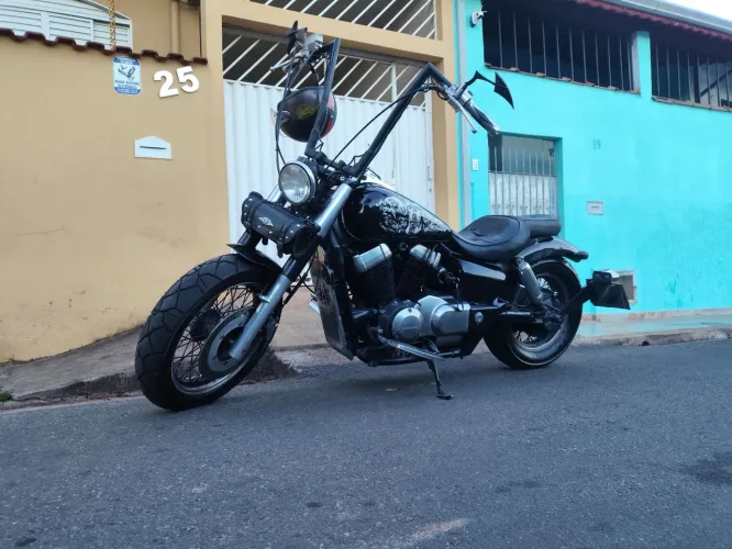 Shadow 750 customizada