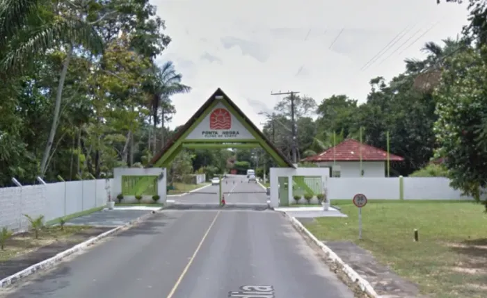 Clube do Campo Ponta Negra, lote com 25x60 ( 1.500 M² )