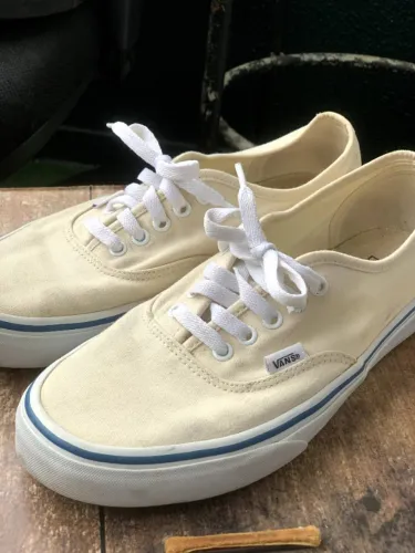 Vans Authentic de lona na cor off-white