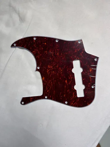 Escudo Jazz Bazz Fender 5 cordas