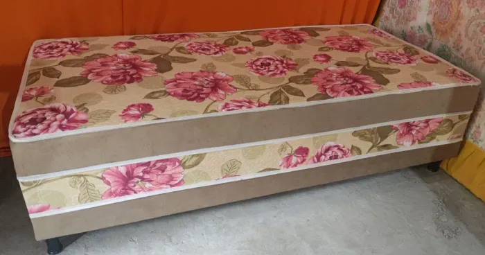 Cama Box Solteiro com Floral