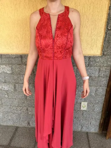 Vestido Longo de Festa Vermelho Bordado