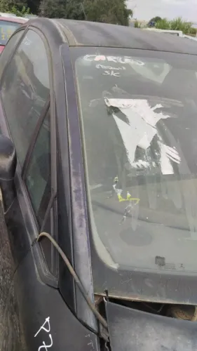 PESTANA PARABRISA LADO DIREITO CITROEN C4 ANO 2007 EM DIANTE