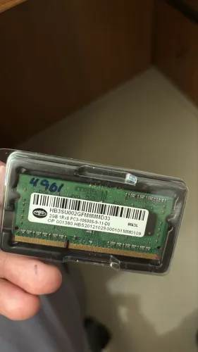 Memoria 2gb ddr3. Valor 20,00 ou par 37, 00