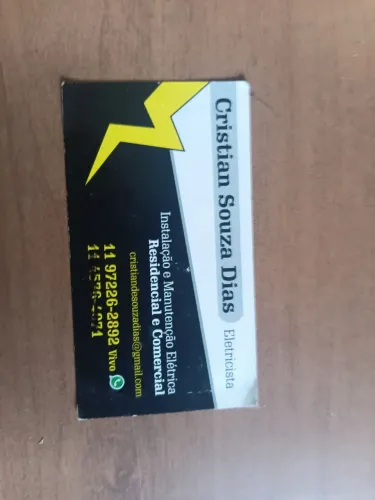 Eletricista de instalações e manutenções comercial e residêncial