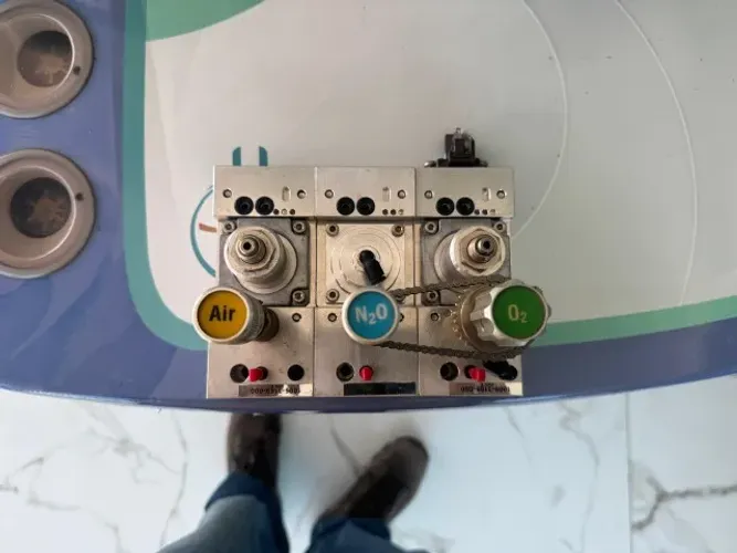 Modulo De Distribuição De Gases Para Carrinho De Anestesia