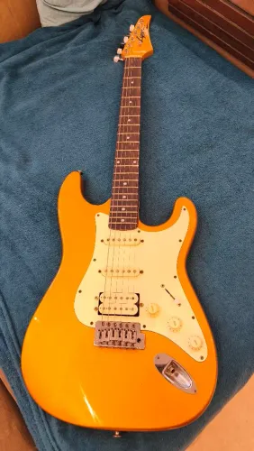 Guitarra Lyon by washburn 
