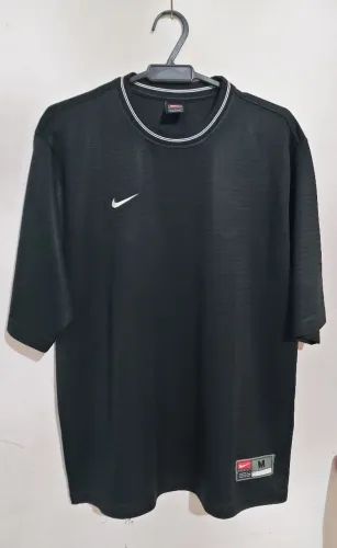 Camiseta Nike Preta - Tamanho M