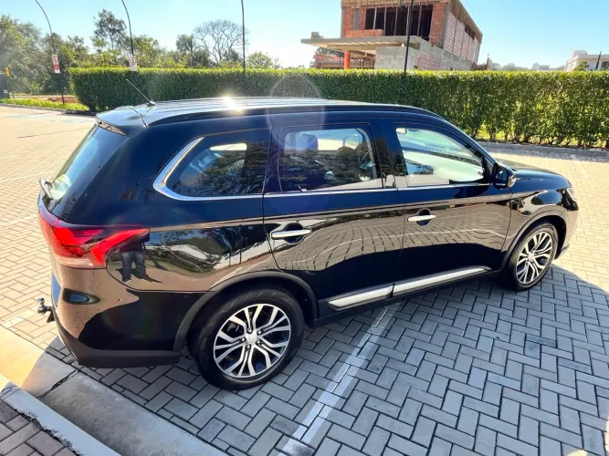 Mitsubishi Outlander 2.2 165cv Diesel Aut. 2016