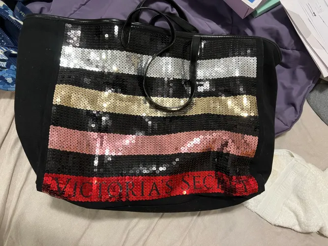 BOLSA VICTORIA SECRET NOVA 