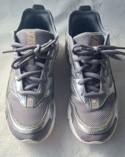 Tênis Feminino New Balance 9060 Cinza