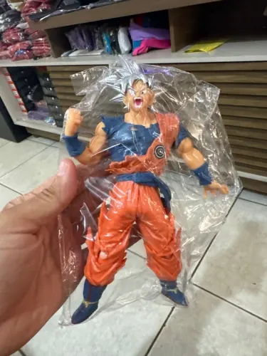 Goku Super Sayajin - Figura de Ação